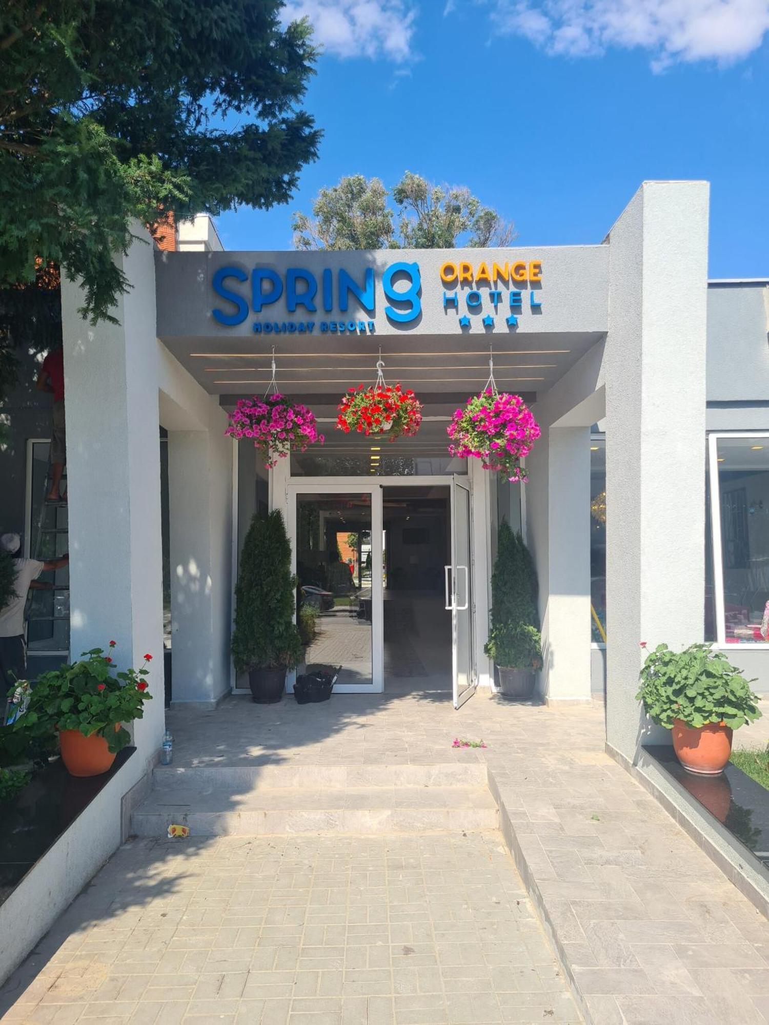 Spring Hotel 3*
